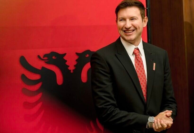  Denion Meidani: Burrat e shtetit mendojnë për brezin e ardhshëm, jo për politikë ditore