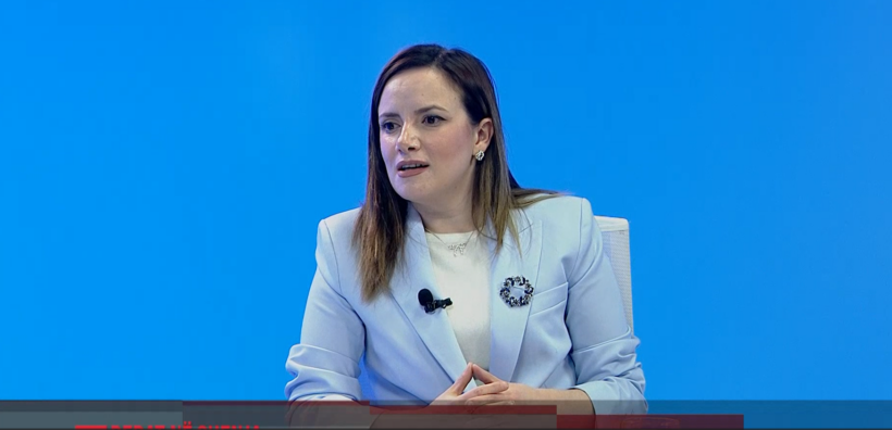 Musa  Prania e politikanëve e politizon protestën e studentëve