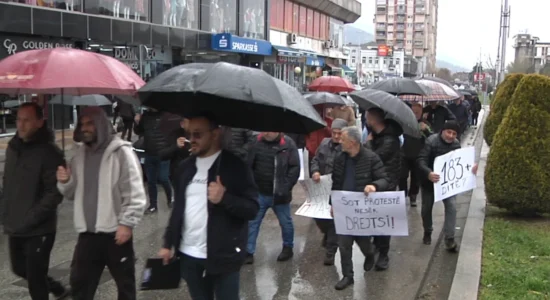 Qytetarët e Tetovës që kanë punuar jashtë vendit, protestuan kundër vendimit të DAP-it për tatimin personal
