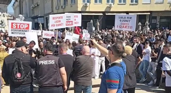 Nis protesta e studentëve në Shkup, kërkohet që provimi i jurisprudencës të mbahet në gjuhën shqipe
