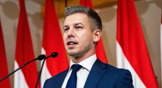 “Faleminderit Hungari”, Péter Magyar i sigurt në fitore, poston mesazh në rrjetet sociale