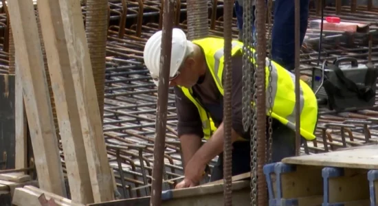 Bie numri i lejeve për ndërtim, rritet vlera e objekteve