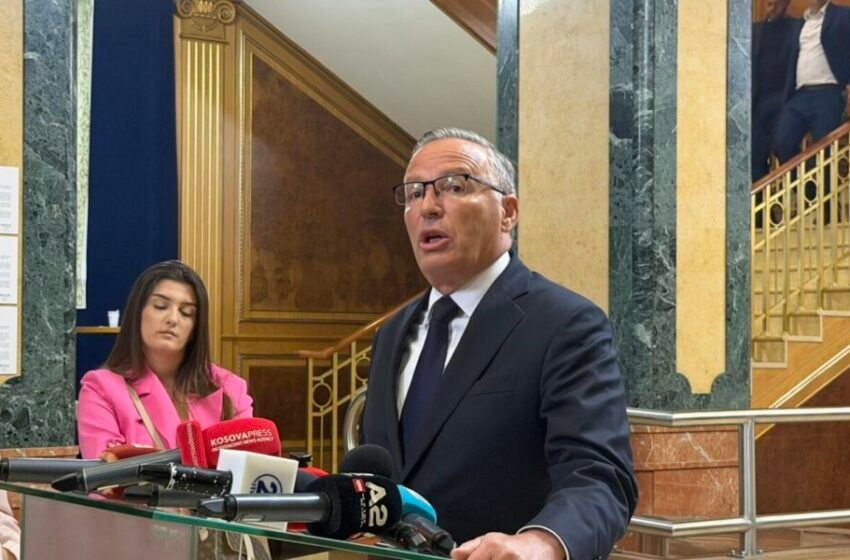  Bedri Hamza për seancën e presidentit: Është një puç kushtetues