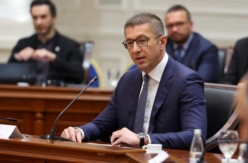  Mickoski: Ligji për Arsimin e Lartë është çështje shtetërore, jo politike