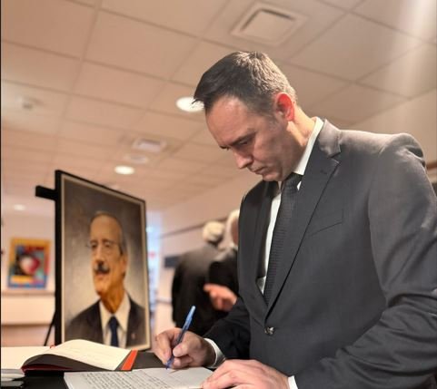  Konjufca bën homazhe në New York për Eliot Engel: Lavdi jetës dhe veprës së mikut tonë të madh