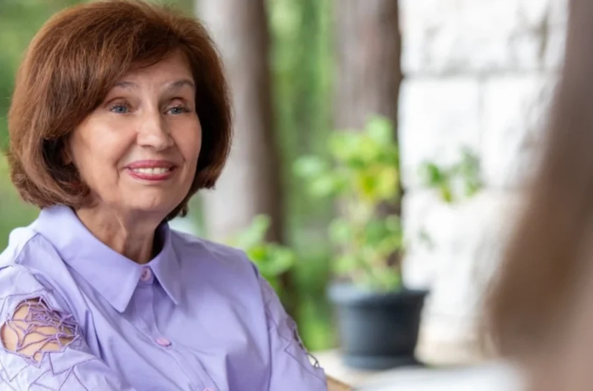  Siljanovska-Davkova uron Pashkët: Të bashkohemi rreth vlerave të dashurisë dhe respektit të ndërsjelltë