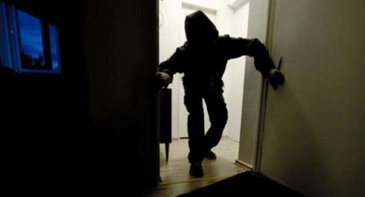  Hajnat godasin në Marigona Residence, zhduket kasaforta me mbi 50 mijë euro – hajnat marrin edhe kamerat