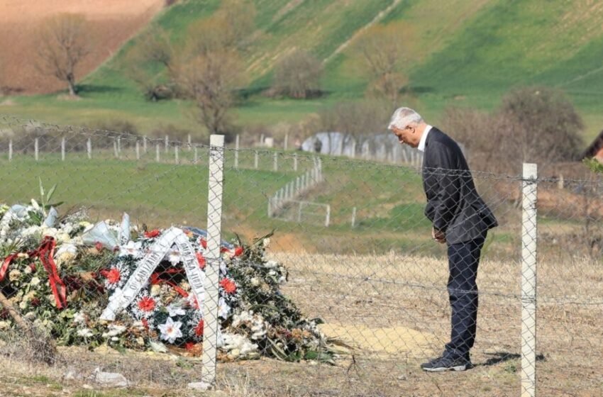  Thaçi flet për humbjen e babait: Dhimbjen e lotët i përjetova duke parë varrimin në TV