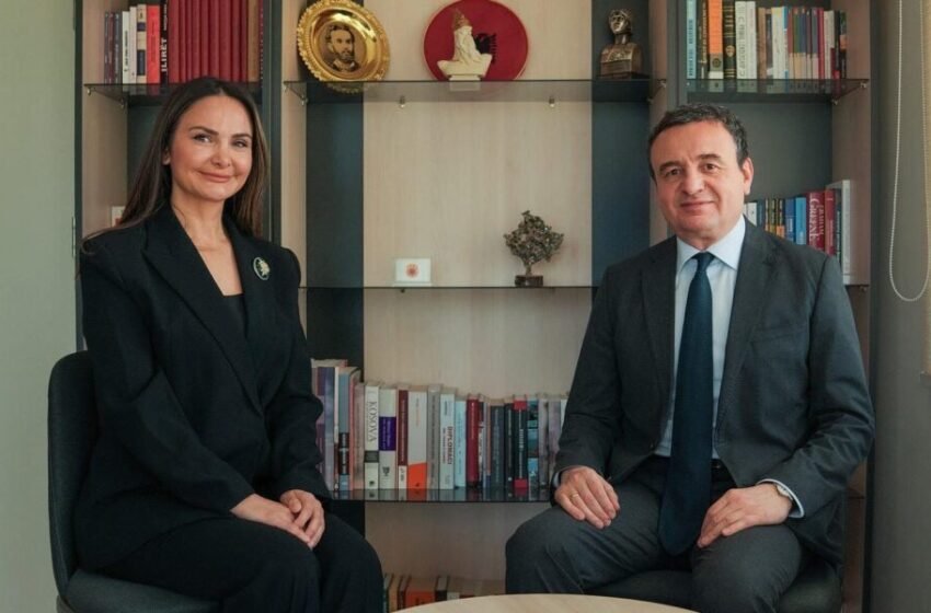 Elvira Ibrahimi-Hoti i bashkohet LVV, pjesë e listës për deputete