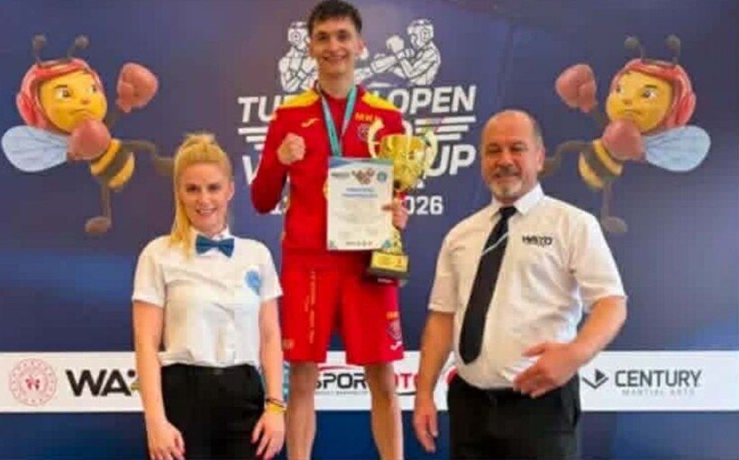  Türker İsmail nga Shkupi shpallet kampion bote në WAKO Kickboks në Turqi!