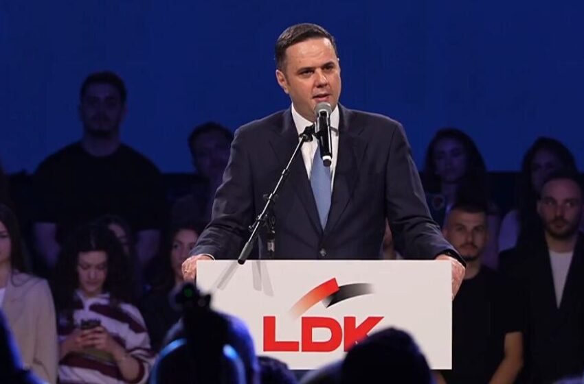  Abdixhiku: Në këtë rrugëtim jam bashkë me një grua të fortë e te pathyeshme – me Vjosa Osmanin