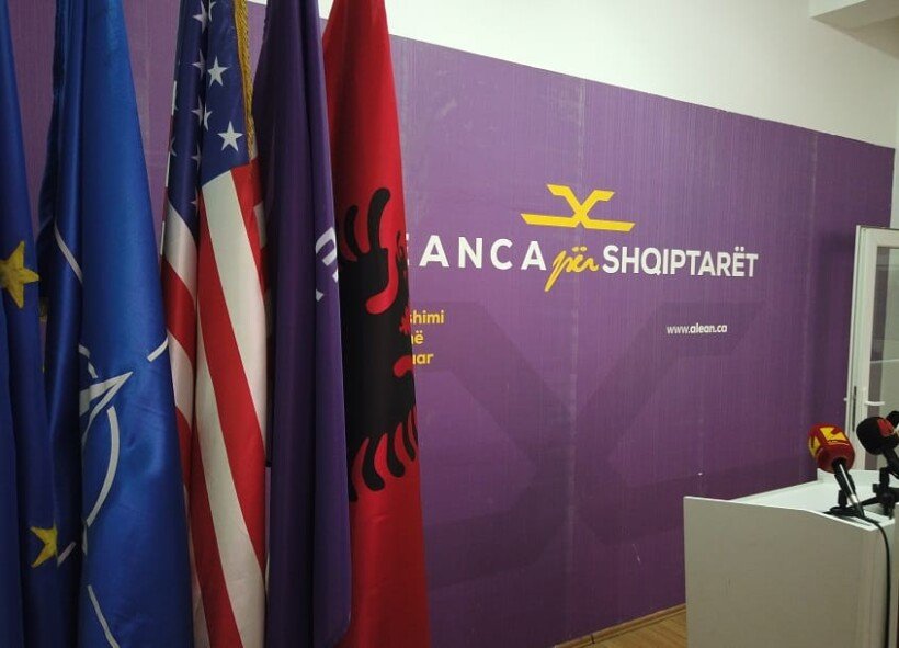ASH  Inaugurimi i institucionit me tabelë vetëm në maqedonisht është shkelje e ligjit