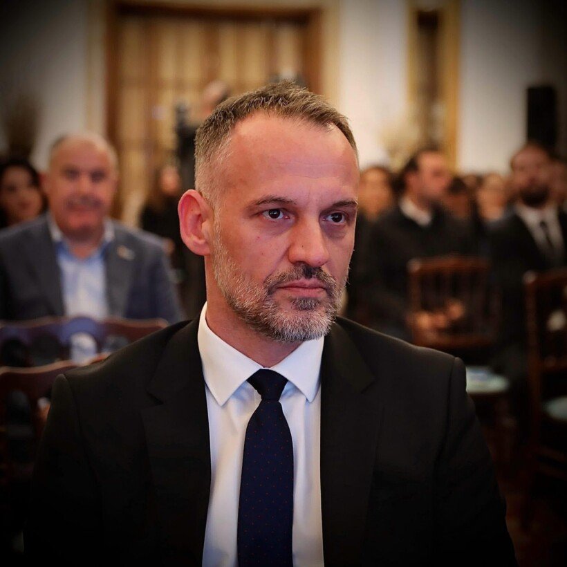 Pas tre muajve mungesë dorëhiqet zv kryeministri Arben Fetai