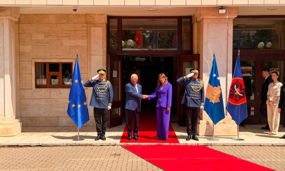 Presidenti i Këshillit Evropian nis vizitën në Kosovë  arrin në Presidencë