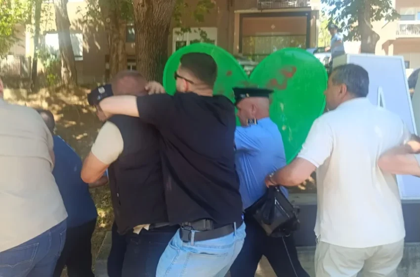  Kosovë, Policia arreston kryetarin e Mitrovicës së Veriut