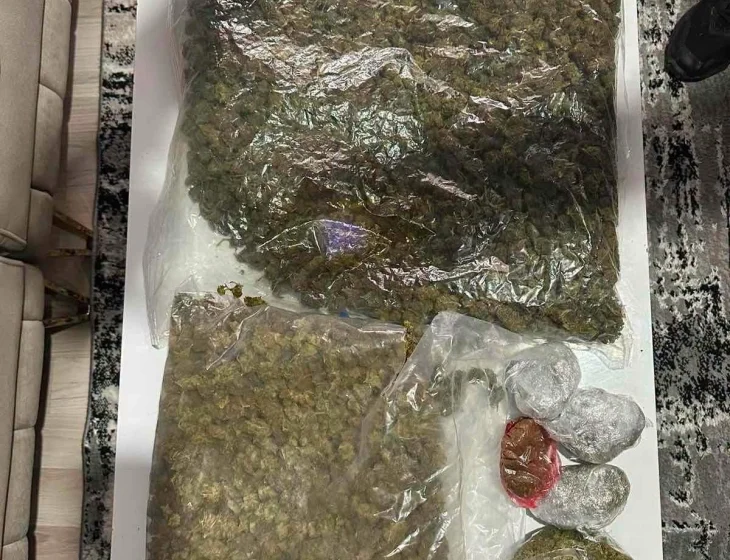  Arrestohet një 25-vjeçar në Haraçinë, policia sekuestron mbi dy kilogramë marihuanë