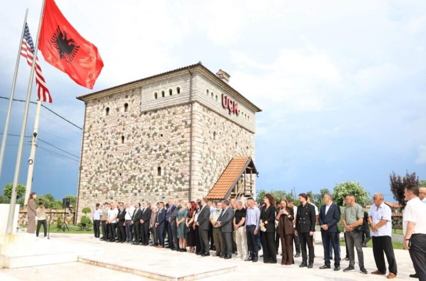 Haradinaj pret delegacion amerikan në Gllogjan, dedikon medalje për Daniel Serwerin dhe Mario Marquezin