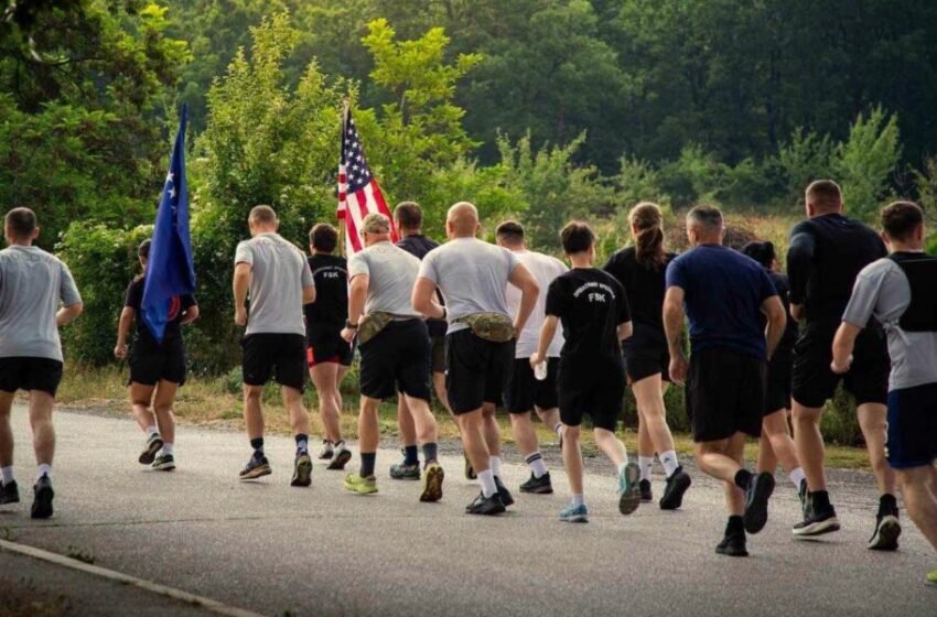  FSK dhe ushtarakët amerikanë shënojnë 250-vjetorin e SHBA-së me “Vrapin e Rreshter Majorit”