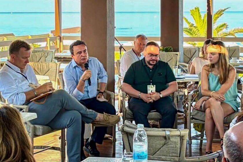  Kurti lajmërohet nga Greqia, tregon çka foli në një panel në Simpoziumin SYMI