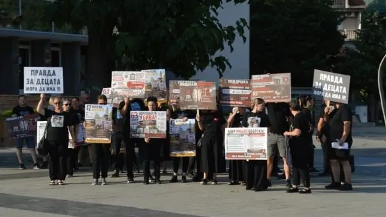 Sërish u protestua për viktimat e Koçanit  prindërit kërkuan përgjegjësi për lëshimet që çuan në tragjedi