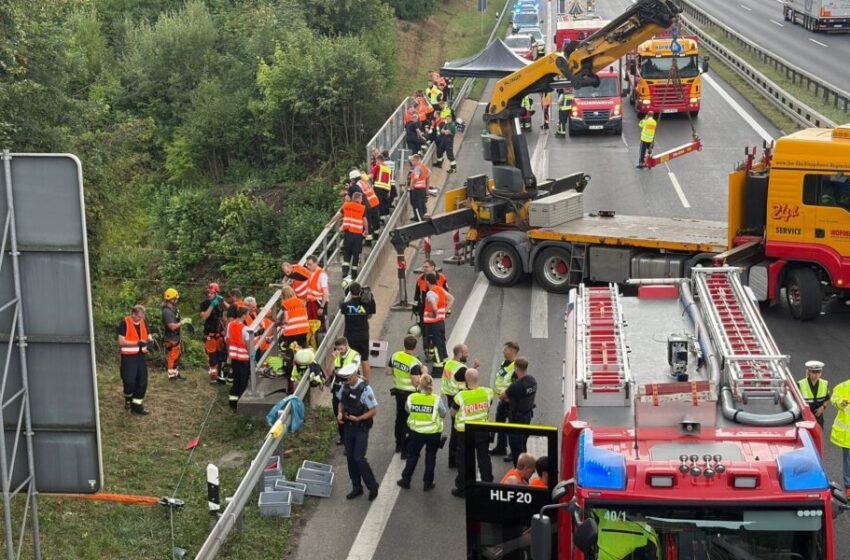  Këta dyshohet të jenë tre mërgimtarët që vdiqën në aksidentin në Gjermani, mes tyre një 16-vjeçar