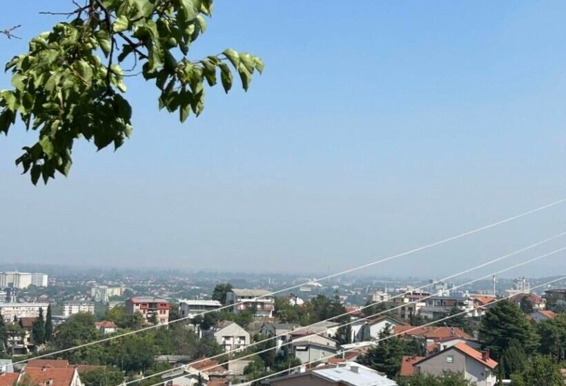  Tymi përfshin Shkupin, rritet ndotja e ajrit – zjarri në Kitkë vijon të jetë aktiv