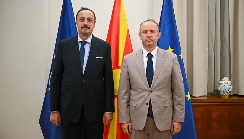  Kryeparlamentari Gashi zhvillon takim lamtumire me ambasadorin e Turqisë