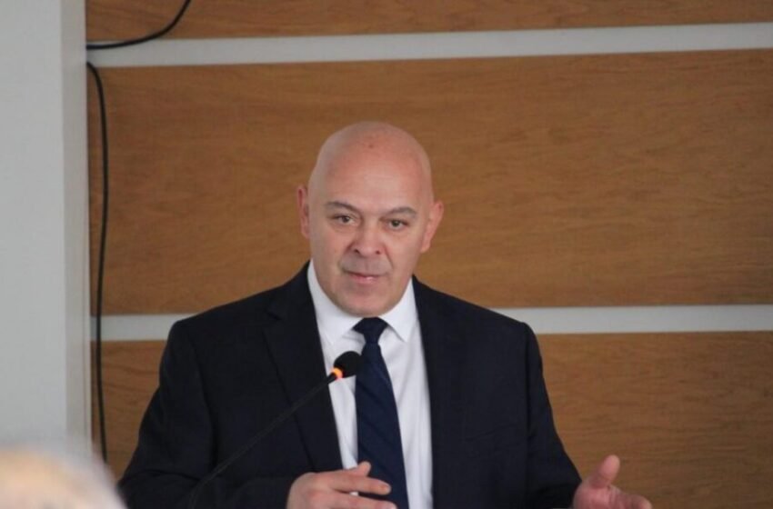  Gjini: Sipas informatave të mia Kurti s’do të thërras seancë deri në shtator, nëse LDK është pjesë e kësaj më vjen keq