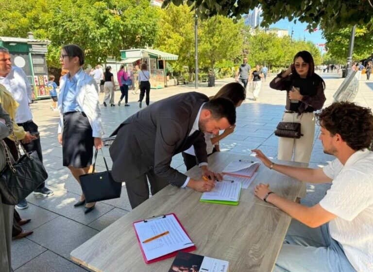  Vazhdon mbledhja e nënshkrimeve për ndryshimin e Kodit Penal, nismën e mbështesin edhe deputetët e PDK-së