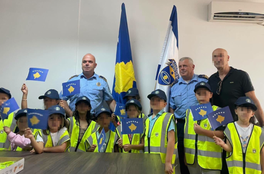  “Rreze drite në emblemën time”: Fëmijët hyjnë në stacionet policore në Veri