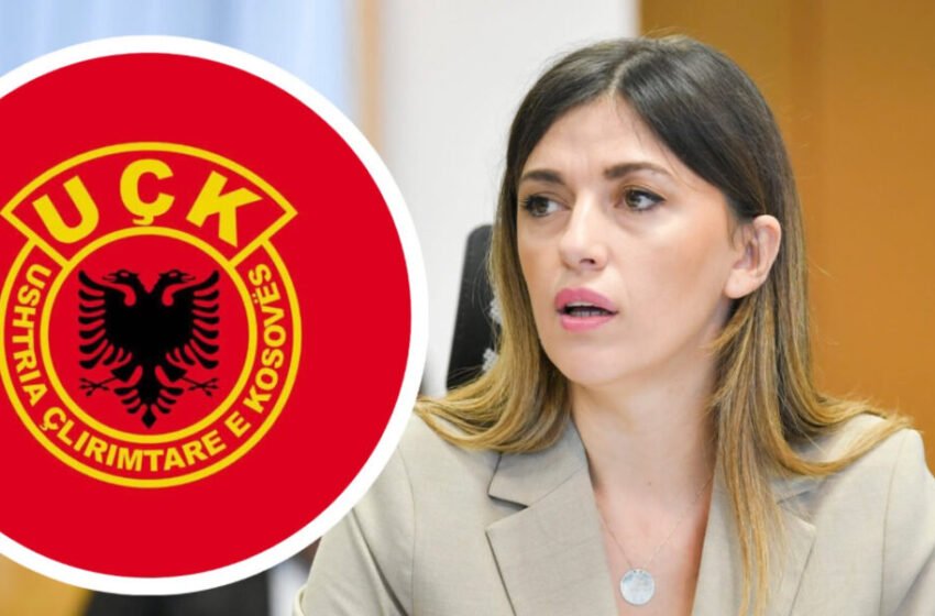  Albulena Haxhiu porosi familjeve të Thaçit, Veselit, Krasniqit e Selimit: Kosova është me ju