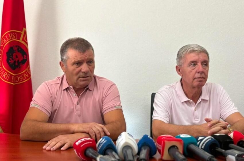  Jashari paralajmëron reagim në rast të një vendimi politik në Hagë, thotë se kush e fyen UÇK-në, fyen edhe shtetësinë e Kosovës