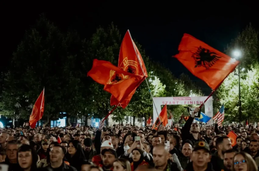  Për 13 net me radhë, Prishtina proteston edhe sonte për çlirimtarët