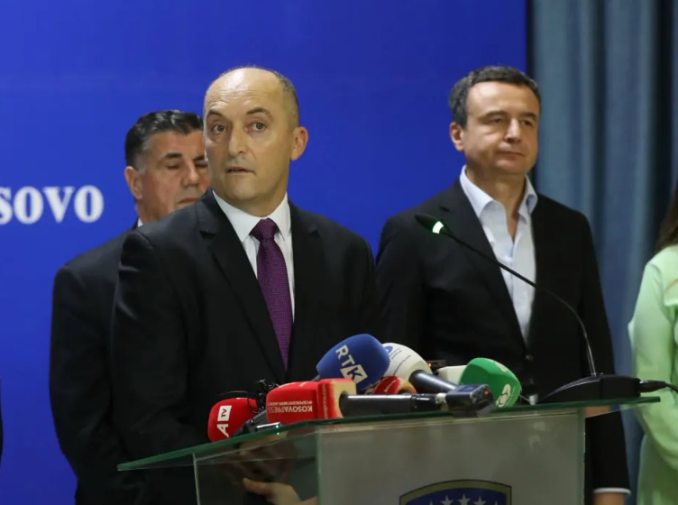  Vetëvendosje reagon zyrtarisht për tërheqjen e Bekim Sejdiut nga gara për president