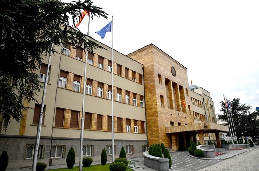  Kuvendi ul koeficientët për pagat e funksionarëve pas vendimit të Gjykatës Kushtetuese