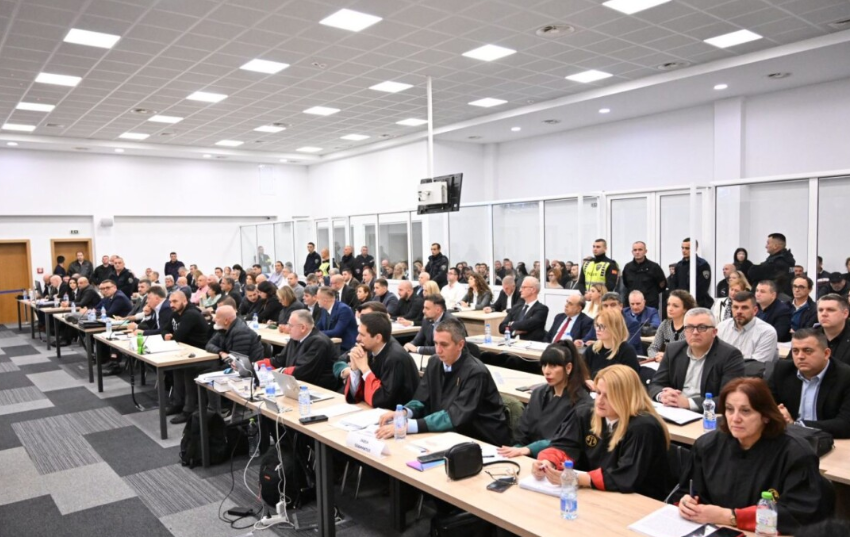  Rinis gjykimi për tragjedinë e “Pulsit”: 13 policët sërish para Gjykatës, të gjithë mohojnë fajësinë