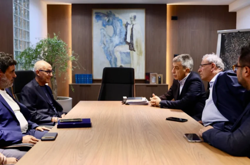  Mexhiti priti në takim një delegacion arbëresh nga Vakarici i Italisë