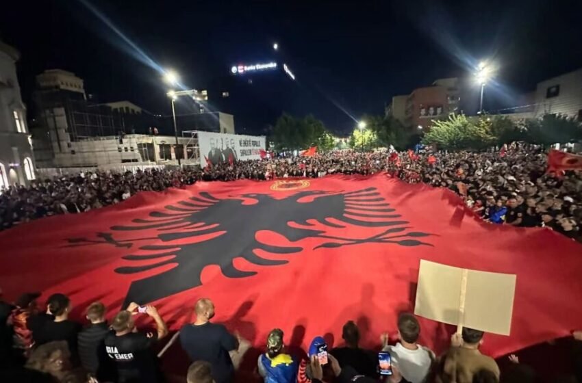  Nga Kosova në diasporë, nuk ndalen protestat në mbështetje të ish-drejtuesve të UÇK-së