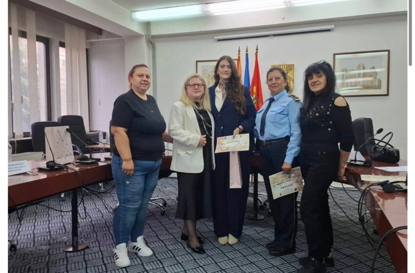 Nxënësja Gerta Hebibi shpërblehet në konkursin letrar të SPB Kumanovë