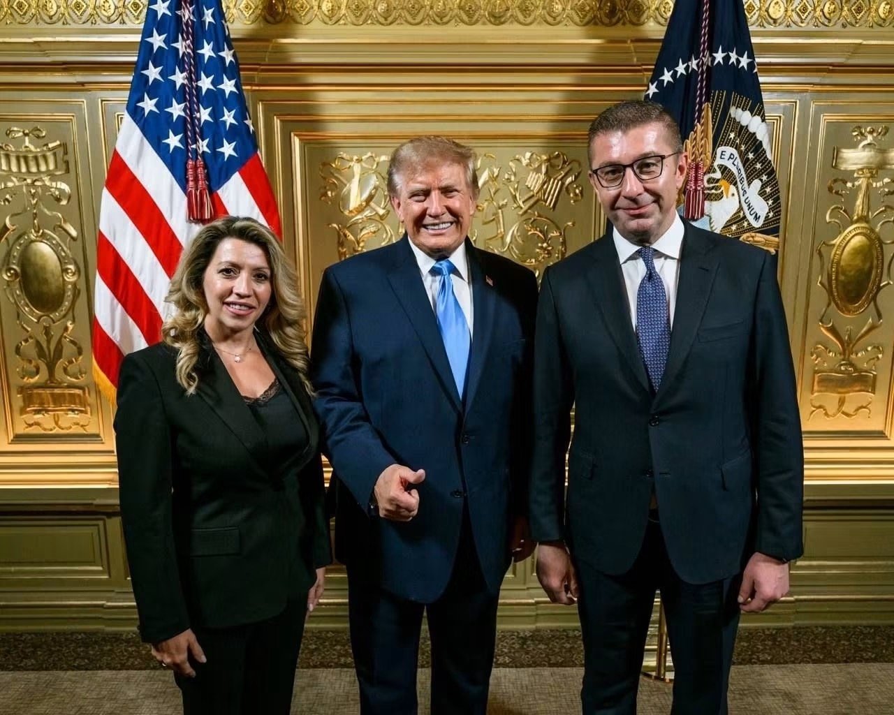 Mickoski shfaqet në foto me Trumpin  Miqësia me SHBA në  partneritet strategjik për Maqedoninë