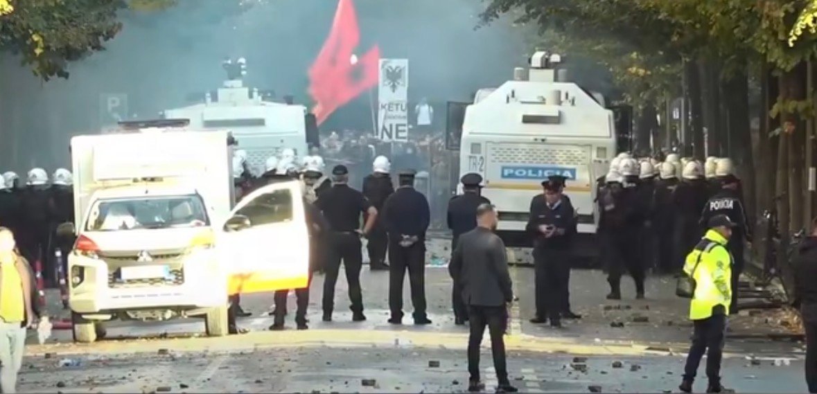 Pse protestojnë studentët sot në Shqipëri 