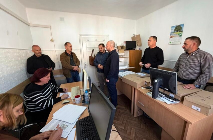  Hoxha në Kumanovë: Mbi 33 milionë denarë mbështetje për naftën e gjelbër për bujqit e rajonit të Kumanovës