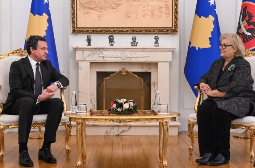  Qeveria i dërgon kërkesën e parë Presidentes Shiroka-Pula