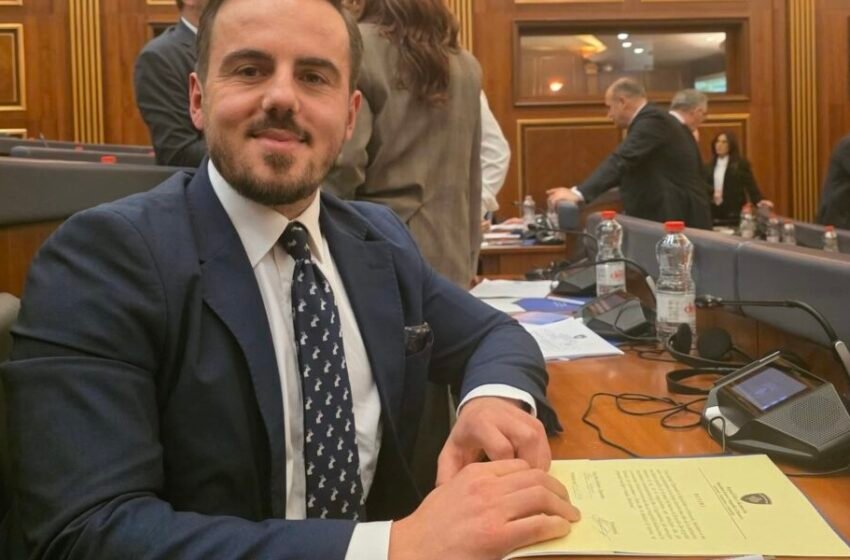  Deputeti i LVV-së: Shpejt do ta bëjmë ligjin për automjete, kufizimi i importit me 10 vjet është i pakumtimtë